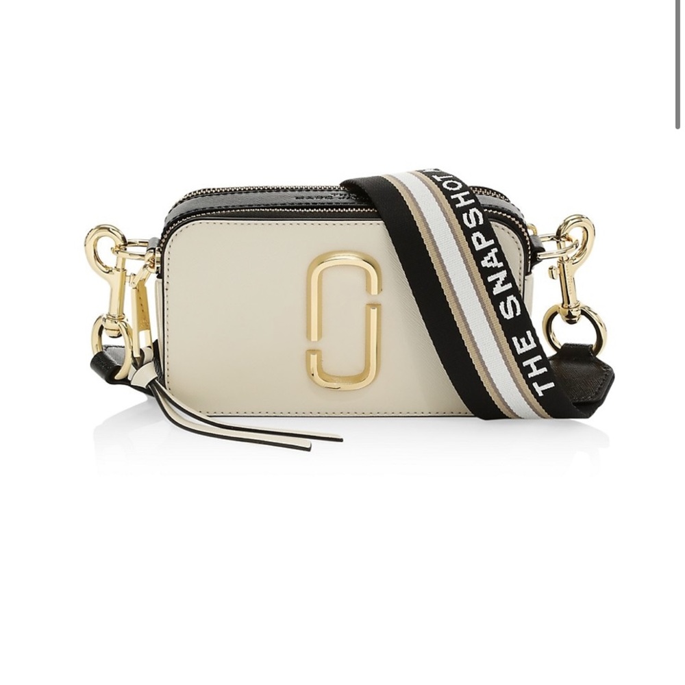 Brand new authentic Marc Jacobs Snapshot Bag in Cloud   White !!With tags!!